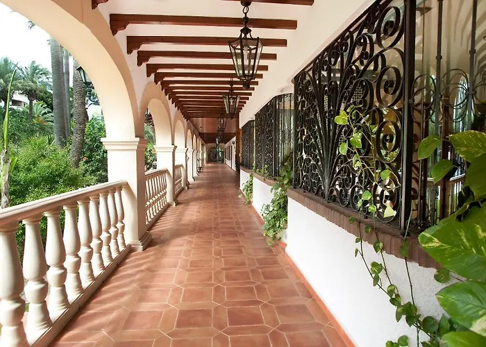 Bajondillo Aparthotel