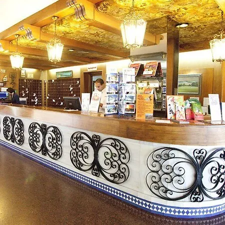 巴约迪洛公寓酒店 公寓式酒店 托雷莫利诺斯