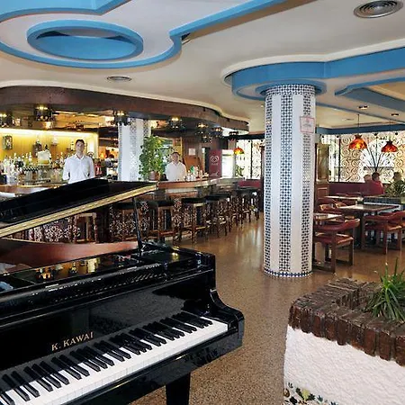 Appart hôtel Bajondillo 4*