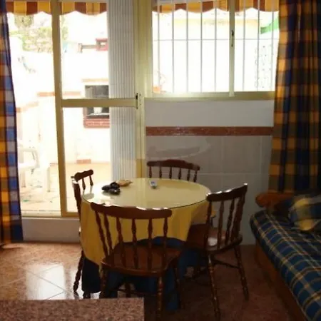 Bajondillo Hotel apartamentowy 4*