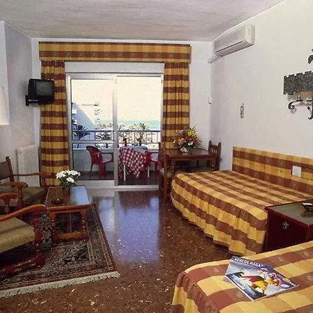 Bajondillo 4*