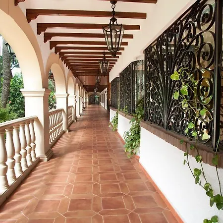 Bajondillo Apart Otel