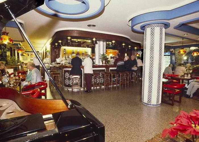 Ξενοδοχείο με διαμερίσματα Bajondillo 4*